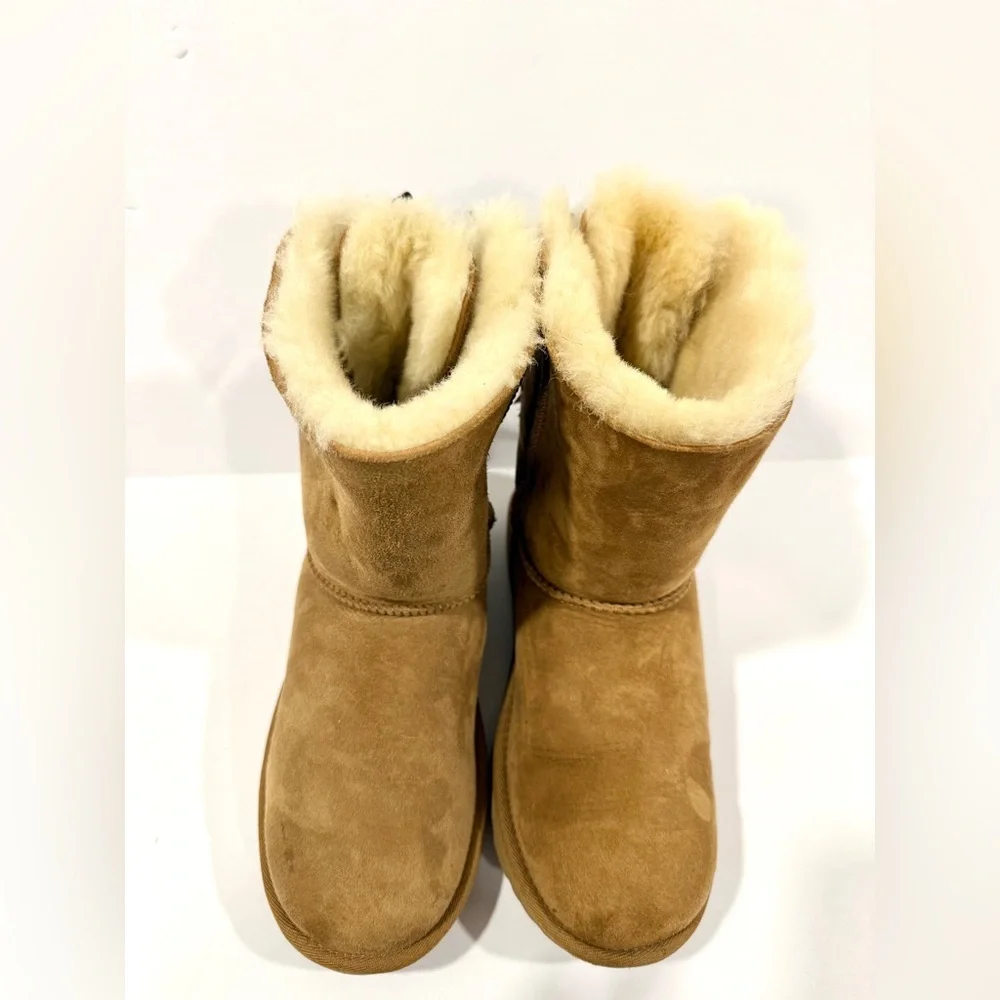 UGG Bailey Bow II Chestnut Boots Women Size 5 Brown Sheepskin Suede - Picture 11 of 11